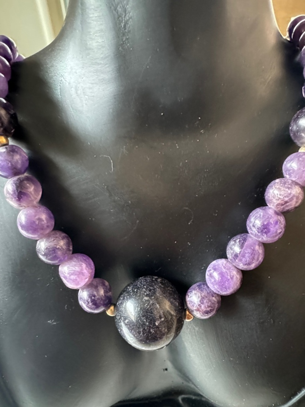 Amethyst Graduated Necklace With Deep Purple Amethyst Stone